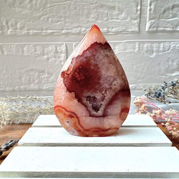 Gorgeous Carnelian with Flower Agate Flame - Picture 6 of 7